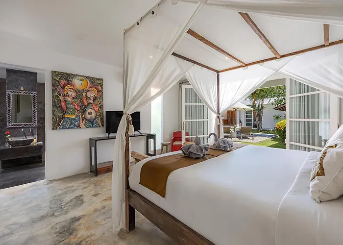 Villa Mutiara Putih By Optimum Bali, Seminyak, Walk To