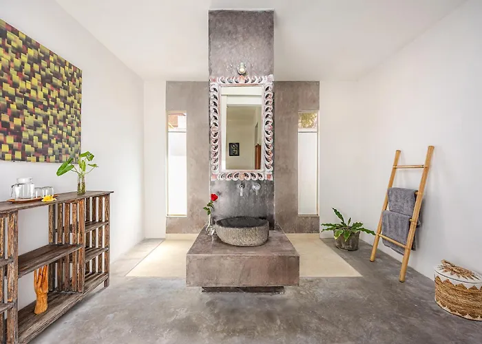 Villa Mutiara Putih By Optimum Bali, Seminyak, Walk To Seminyak