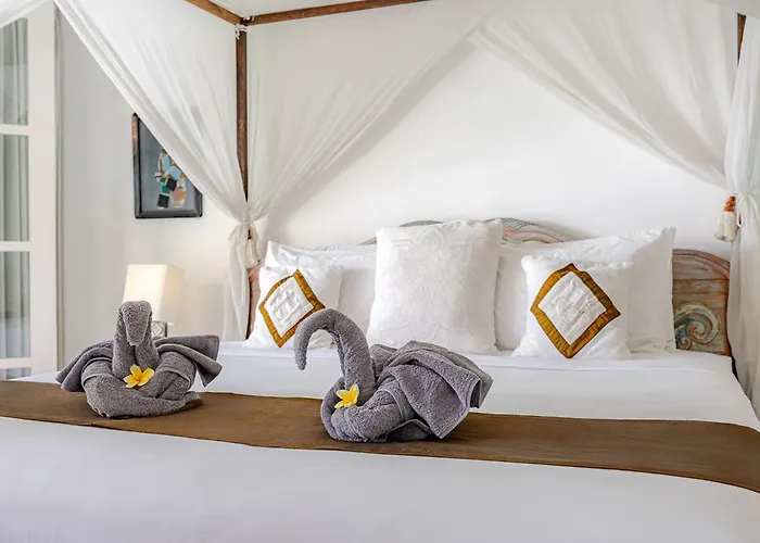 Villa Mutiara Putih By Optimum Bali, Seminyak, Walk To