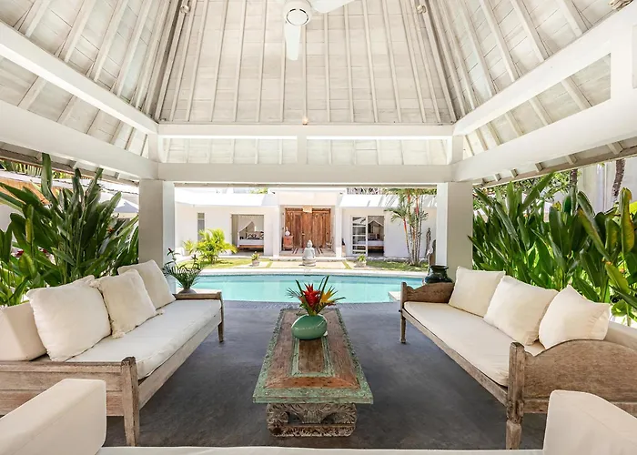 Mutiara Putih By Optimum Bali, Seminyak, Walk To Villa *