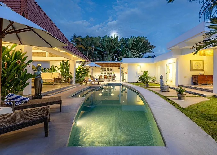 Mutiara Putih By Optimum Bali, Seminyak, Walk To